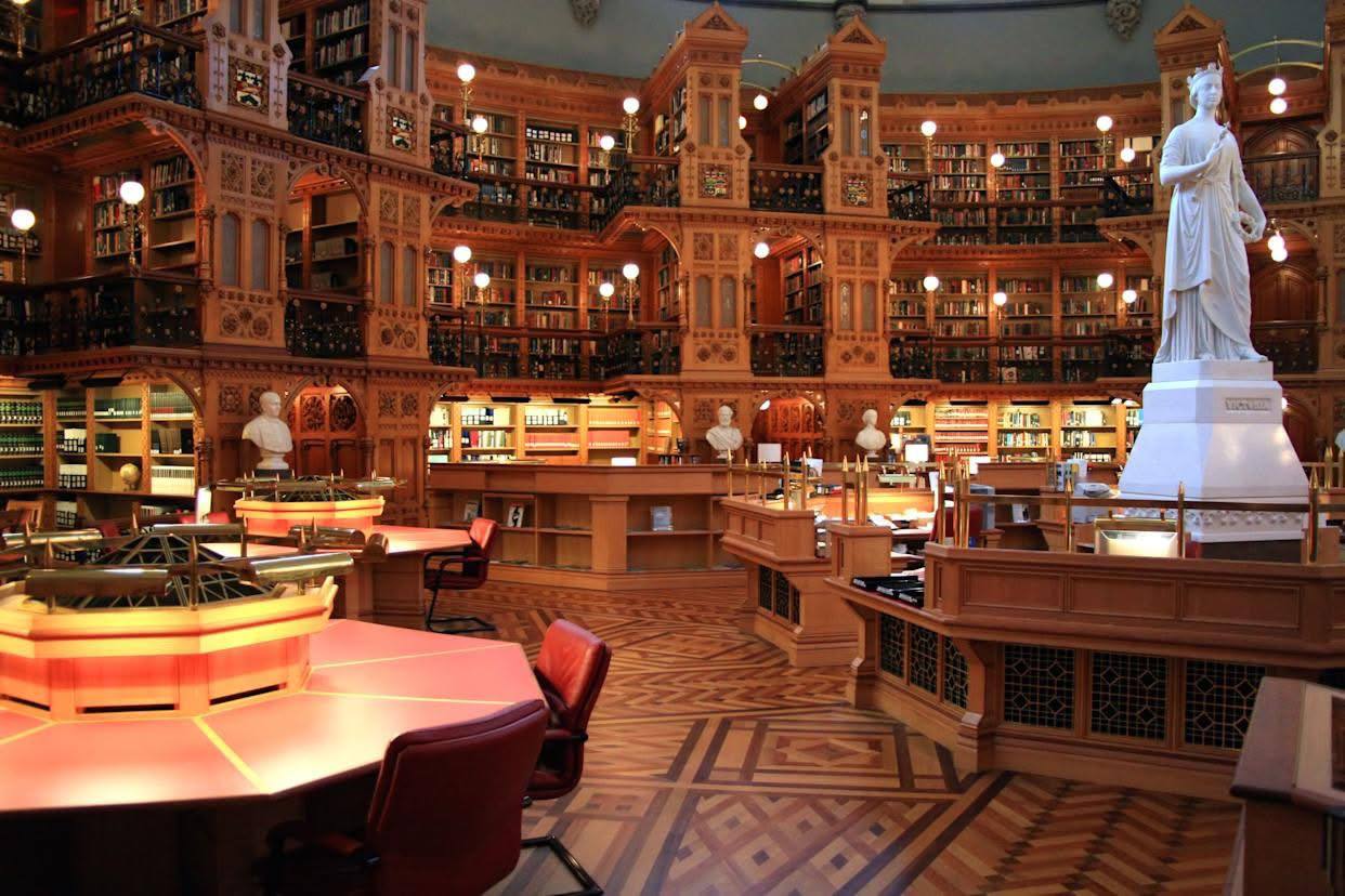 Kanadada joylashgan “Parlament kutubxonasi” haqida